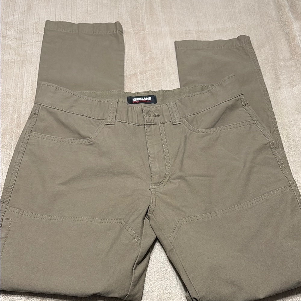 Kirkland Signature Green Cargo Pants for Versatile Style